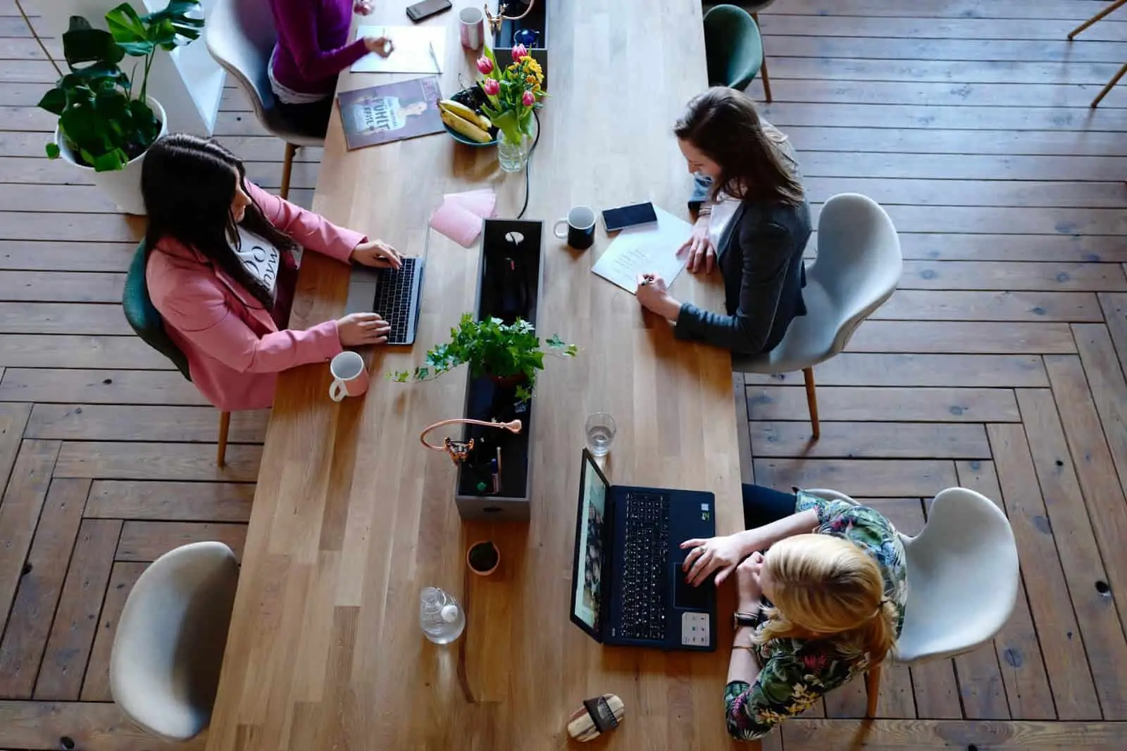 16 Reasons Why Employees Thrive in Coworking Spaces
